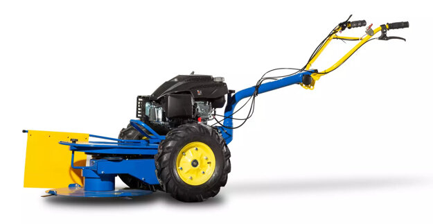 Malotraktor agzat s bubnovou kosačkou (zdroj: Vlastný archív - web)